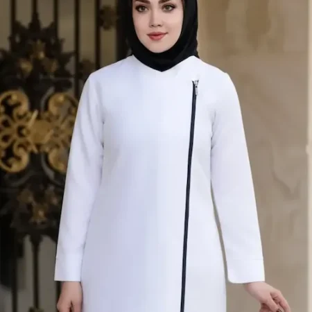 روپوش پزشکی زنانه مدل نیکا با زیپ مشکی